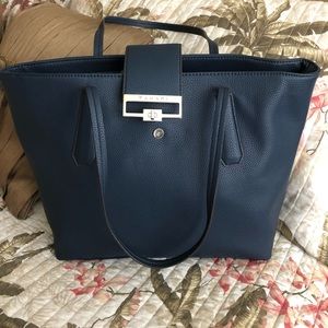 Brand New, Tahari tote!